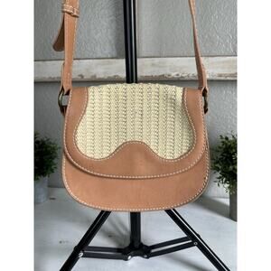 Universal Thread Small 9”x8”Crossbody or Shoulder Bag Purse Adjustable Strap EUC